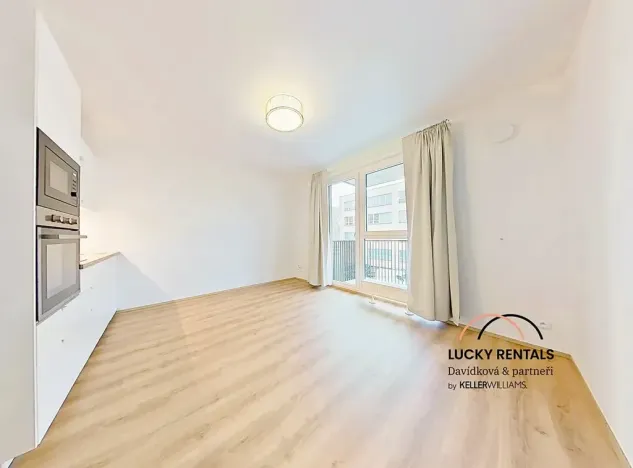 Pronájem bytu 1+kk, Kralupy nad Vltavou, Nádražní, 24 m2