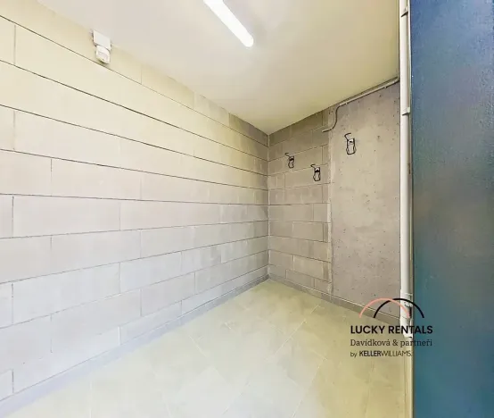 Pronájem bytu 1+kk, Kralupy nad Vltavou, Nádražní, 24 m2