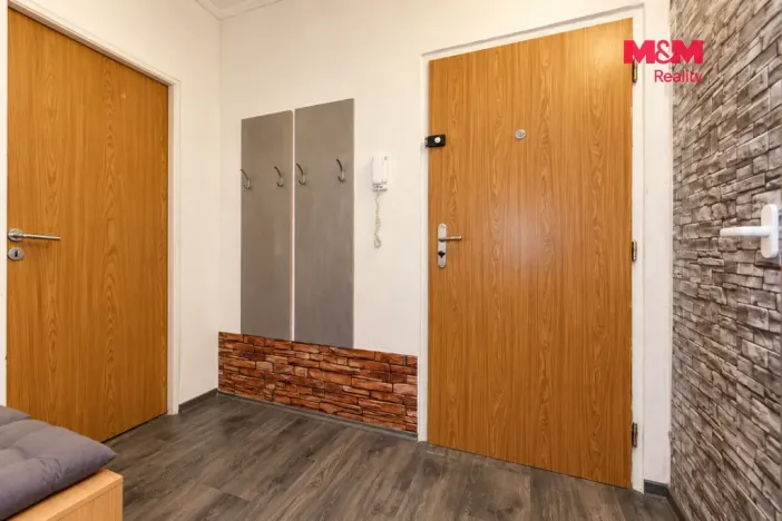 Prodej bytu 3+1, Chodov, náměstí 9. května, 65 m2