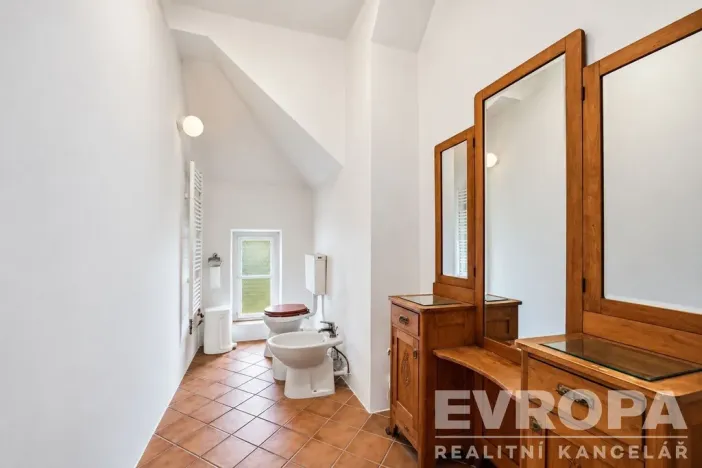 Prodej vily, Praha - Motol, U hrušky, 395 m2