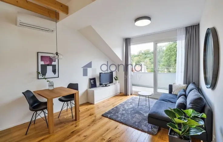Pronájem bytu 2+kk, Praha, Dalimilova, 60 m2