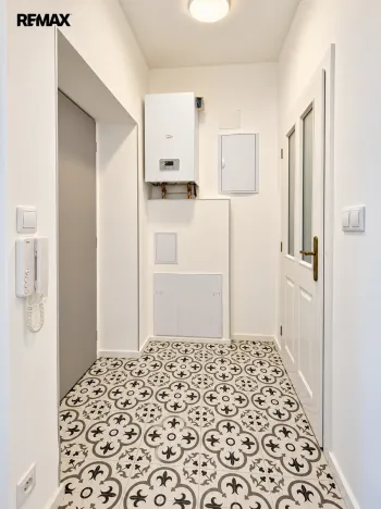 Pronájem bytu 1+1, Praha - Břevnov, Radimova, 28 m2