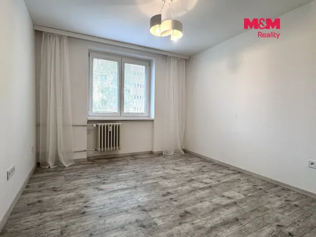 Pronájem bytu 2+1, Ústí nad Labem - Ústí nad Labem-centrum, Velká Hradební, 51 m2