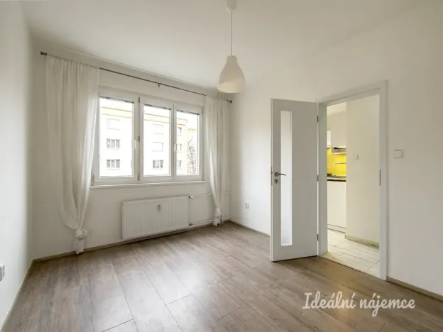 Pronájem bytu 2+1, Praha - Malešice, Přistoupimská, 54 m2
