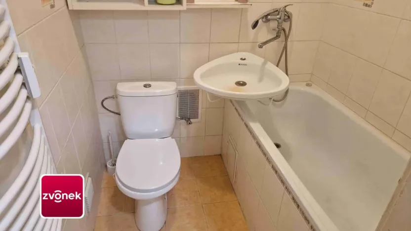 Pronájem bytu 1+1, Uherské Hradiště, Šafaříkova, 33 m2
