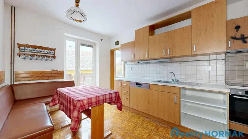 Prodej rodinného domu, Týn nad Vltavou, Komzákova, 153 m2