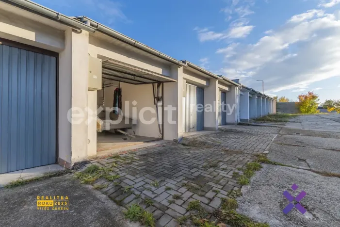 Prodej garáže, Staré Město, Kopánky, 16 m2