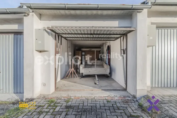 Prodej garáže, Staré Město, Kopánky, 16 m2