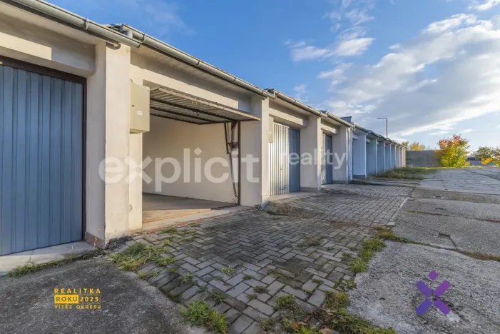 Prodej garáže, Staré Město, Kopánky, 16 m2