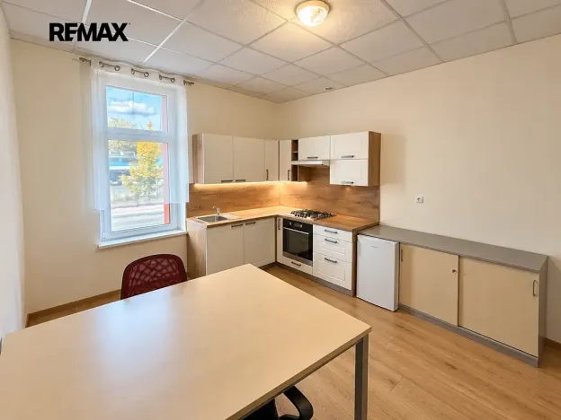 Pronájem bytu 2+kk, Dobřichovice, Tyršova, 43 m2