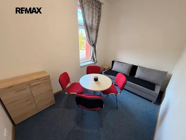 Pronájem bytu 2+kk, Dobřichovice, Tyršova, 43 m2