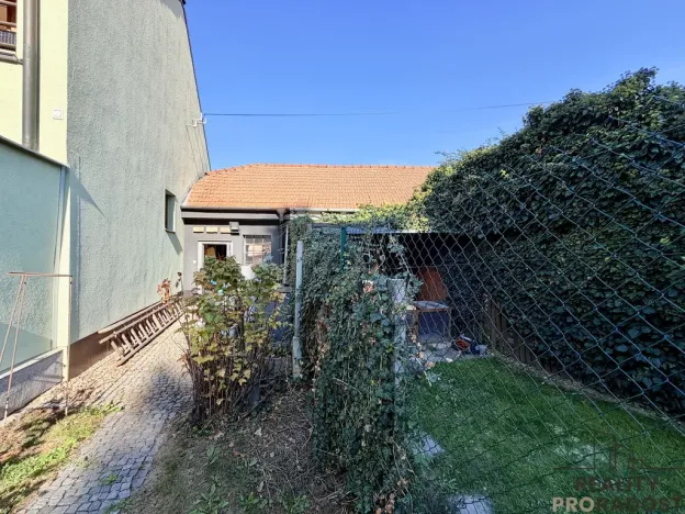 Prodej garáže, Boleradice, 19 m2