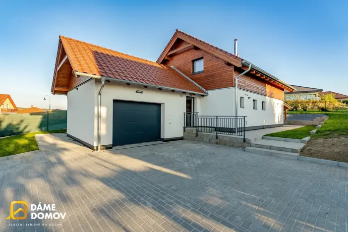 Prodej rodinného domu, Černá Hora, Na Vyhlídce, 182 m2