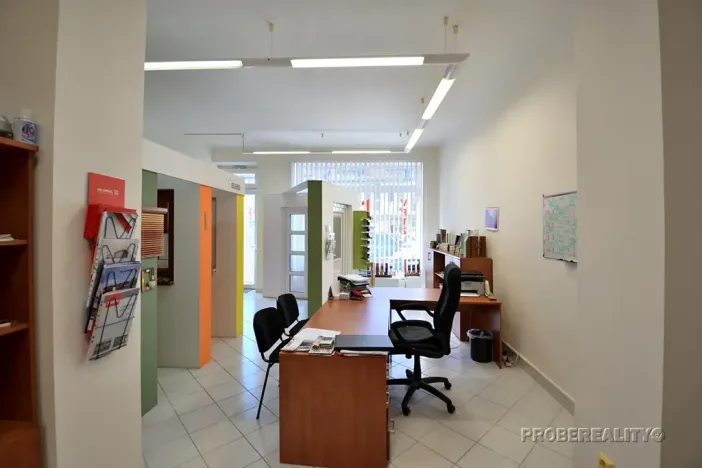 Pronájem kanceláře, Beroun, Nám. M.Poštové, 49 m2