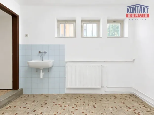 Pronájem obchodního prostoru, České Budějovice, Lannova tř., 212 m2