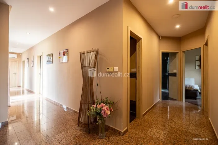 Prodej rodinného domu, Záluží - Kozlovice, 175 m2
