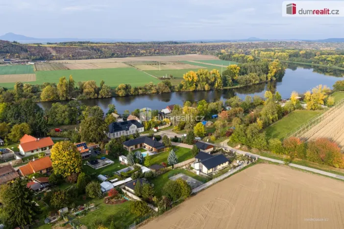 Prodej rodinného domu, Záluží - Kozlovice, 175 m2