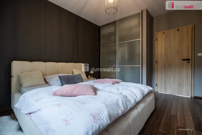 Prodej rodinného domu, Záluží - Kozlovice, 175 m2