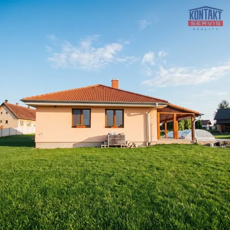 Prodej rodinného domu, Lišov - Velechvín, 135 m2