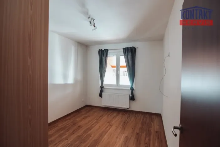 Prodej rodinného domu, Lišov - Velechvín, 135 m2