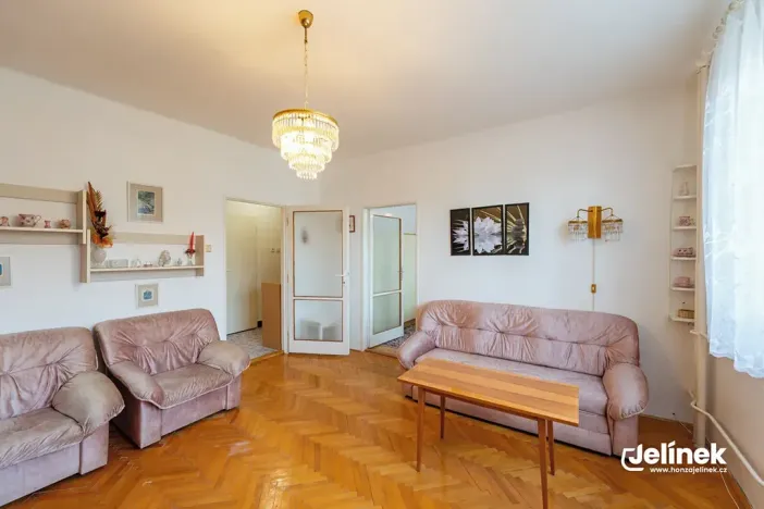 Prodej bytu 3+1, Polička, Svépomoc, 61 m2