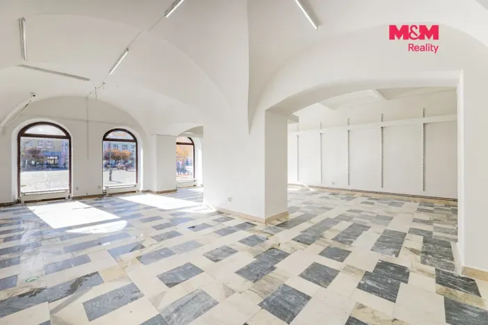 Prodej obchodního prostoru, Bruntál, nám. Míru, 550 m2