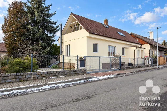 Pronájem rodinného domu, Káraný, K Přívozu, 165 m2
