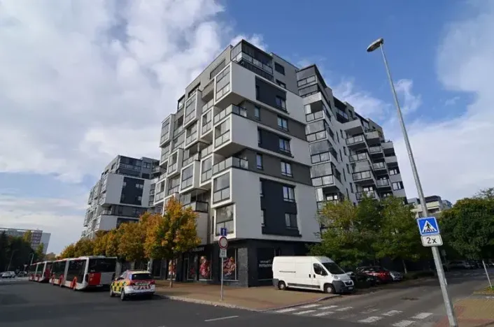 Pronájem bytu 3+kk, Praha - Střížkov, Makedonská, 90 m2