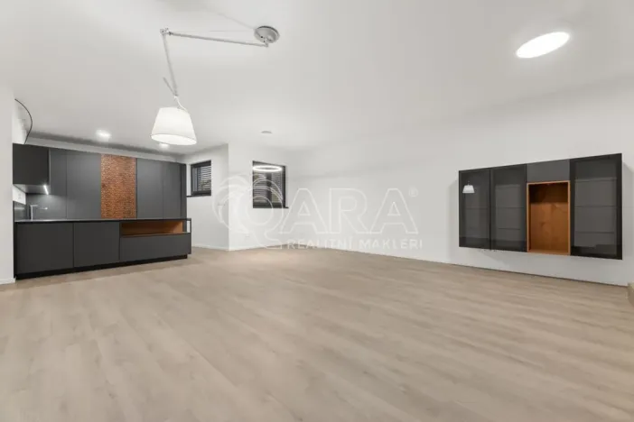 Pronájem bytu 4+kk, Praha - Hloubětín, Mandloňová, 174 m2