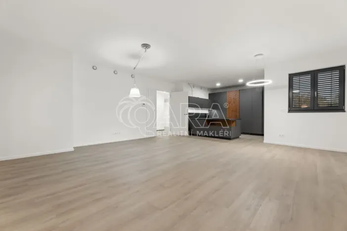 Pronájem bytu 4+kk, Praha - Hloubětín, Mandloňová, 174 m2