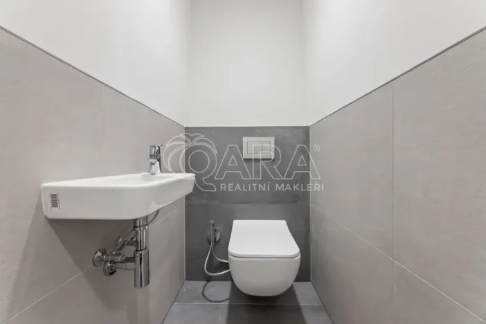 Pronájem bytu 4+kk, Praha - Hloubětín, Mandloňová, 174 m2