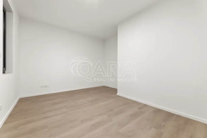 Pronájem bytu 4+kk, Praha - Hloubětín, Mandloňová, 174 m2