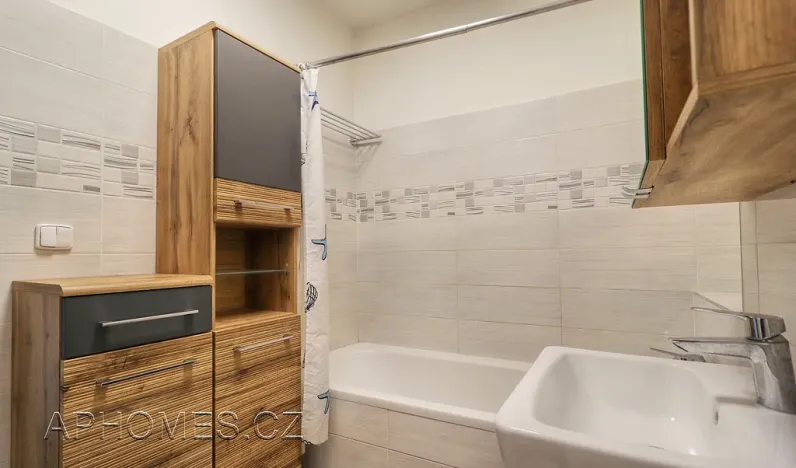 Pronájem bytu 3+kk, Praha - Strašnice, Nad Primaskou, 70 m2