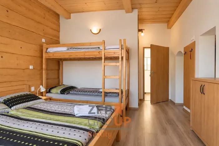 Prodej ubytování, Bavory, 289 m2