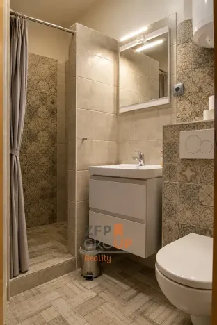 Prodej ubytování, Bavory, 289 m2