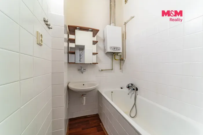 Prodej bytu 2+kk, Mariánské Lázně, Hlavní třída, 37 m2