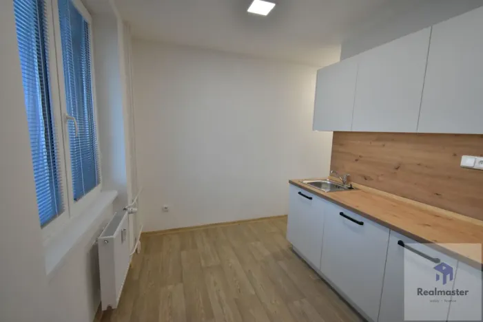 Pronájem bytu 3+1, Roudnice nad Labem, Na Urbance, 64 m2